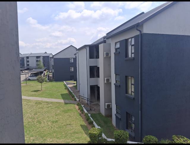 1 BEDROOM APARTMENT FOR SALE IN GLEN AUSTIN AH